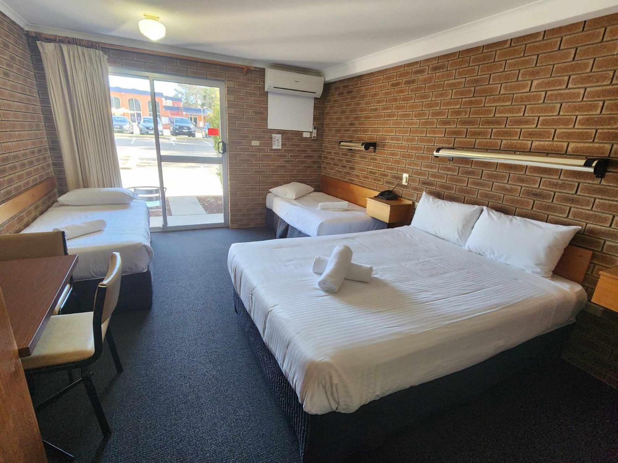Corowa Golf Club Motel ภายนอก รูปภาพ