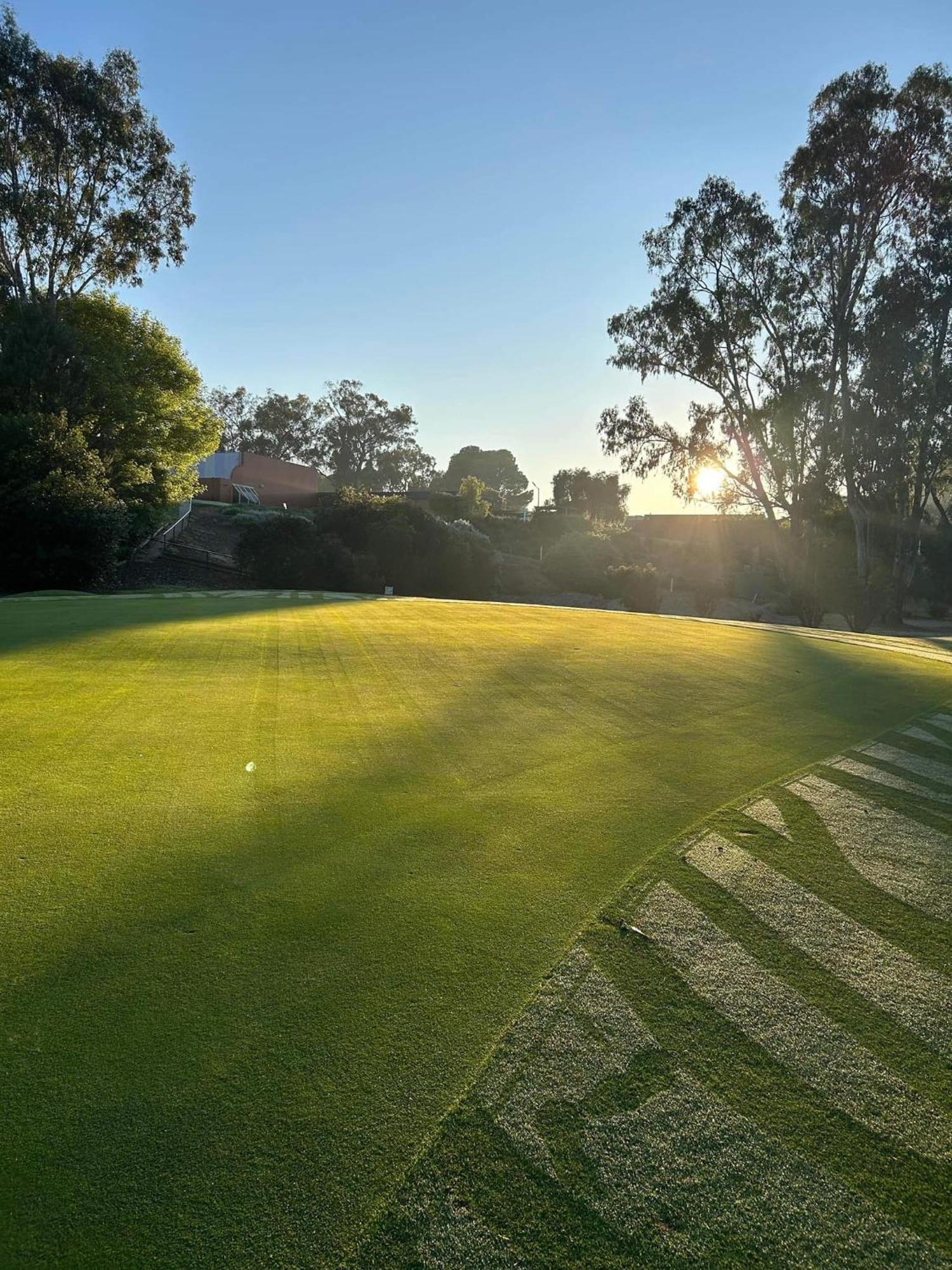 Corowa Golf Club Motel ภายนอก รูปภาพ