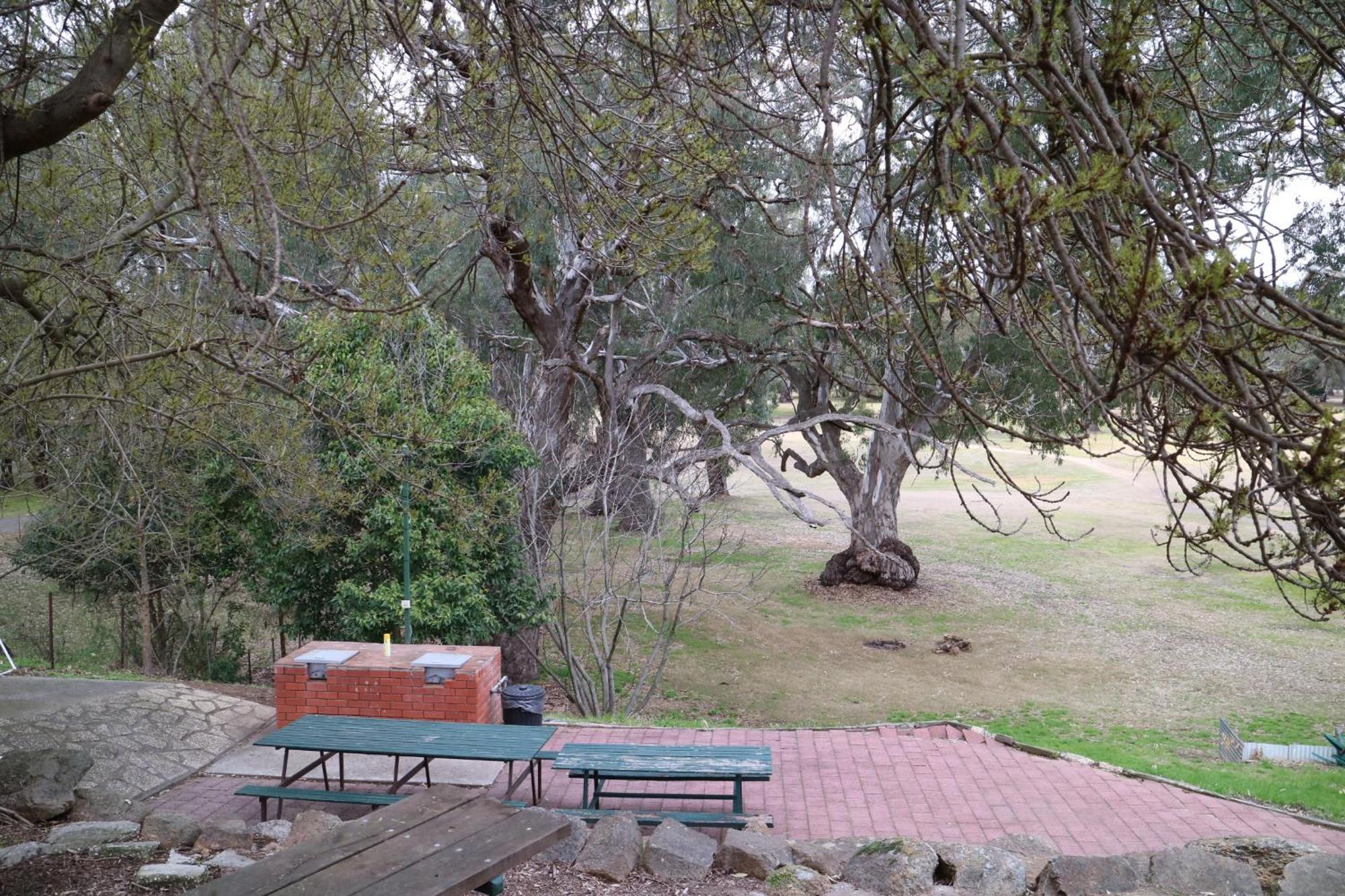 Corowa Golf Club Motel ภายนอก รูปภาพ