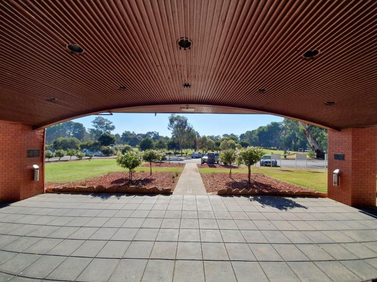 Corowa Golf Club Motel ภายนอก รูปภาพ