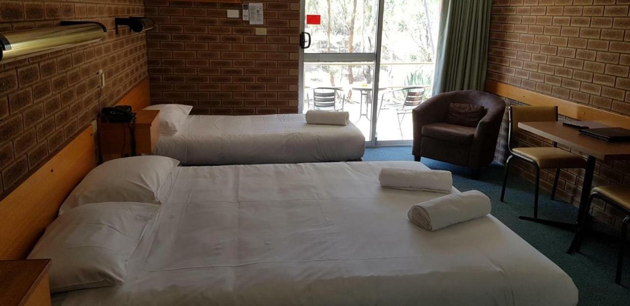 Corowa Golf Club Motel ภายนอก รูปภาพ